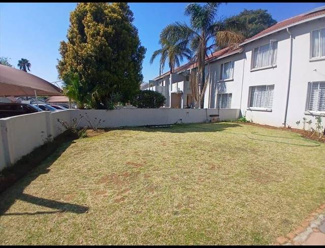 3 BEDROOM TOWNHOUSE FOR SALE IN GLEN MARAIS